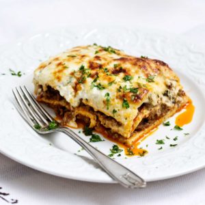 Lasaña de ternera con champiñones y verduras gratinadas con queso - Restaurante Balandro