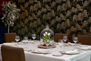 Detalle de Mesa de grupo en Salón Alameda de Restaurante Balandro